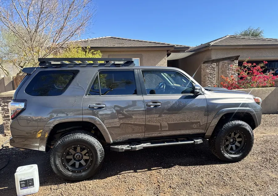 4Runner, glass-deep gloss